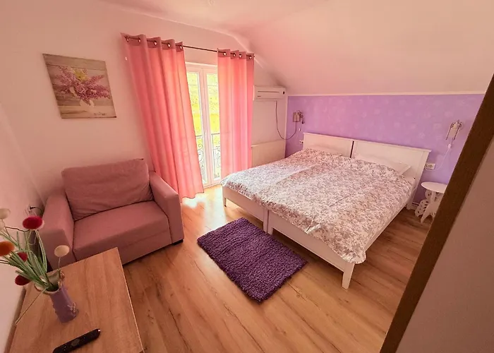 Pensiunea Doina Ieşelniţa